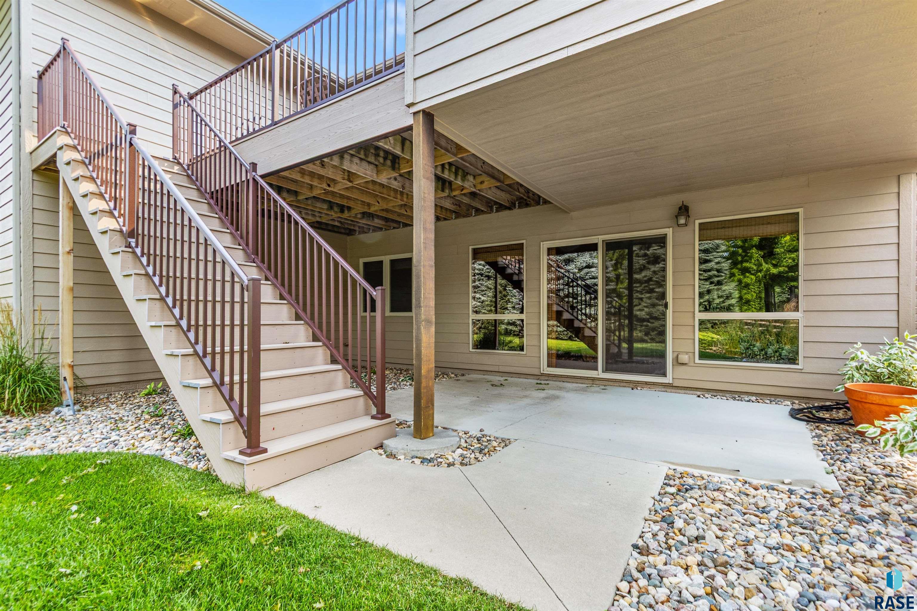 5611 Shadow Wood Pl