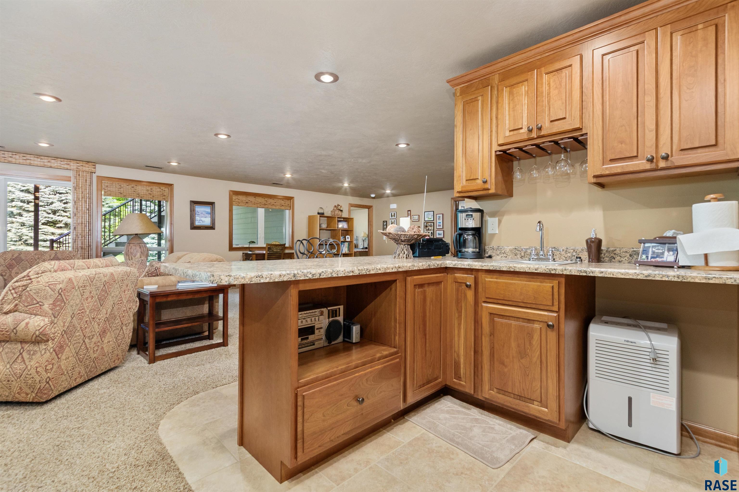 5611 Shadow Wood Pl