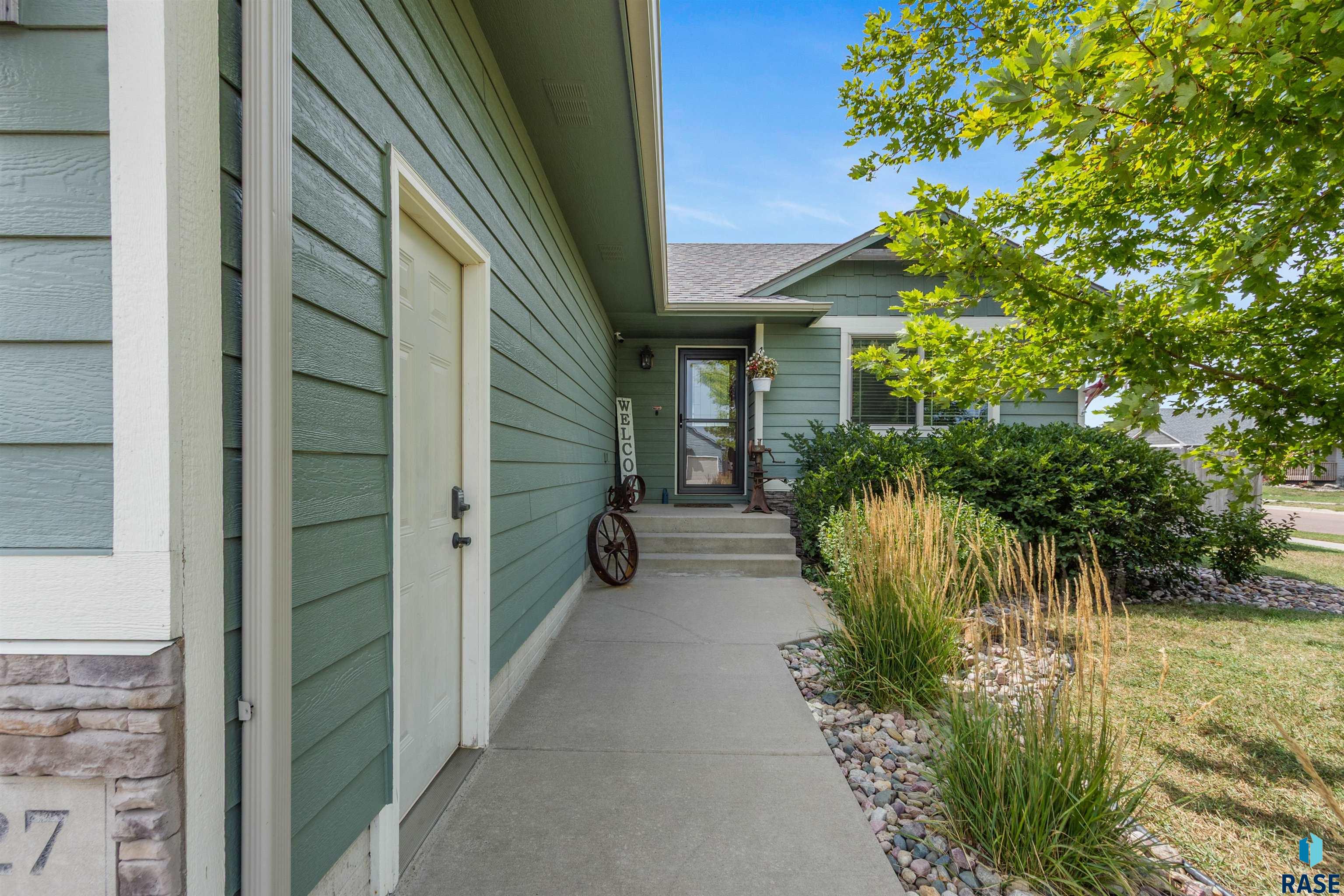427 Adrianna Ave