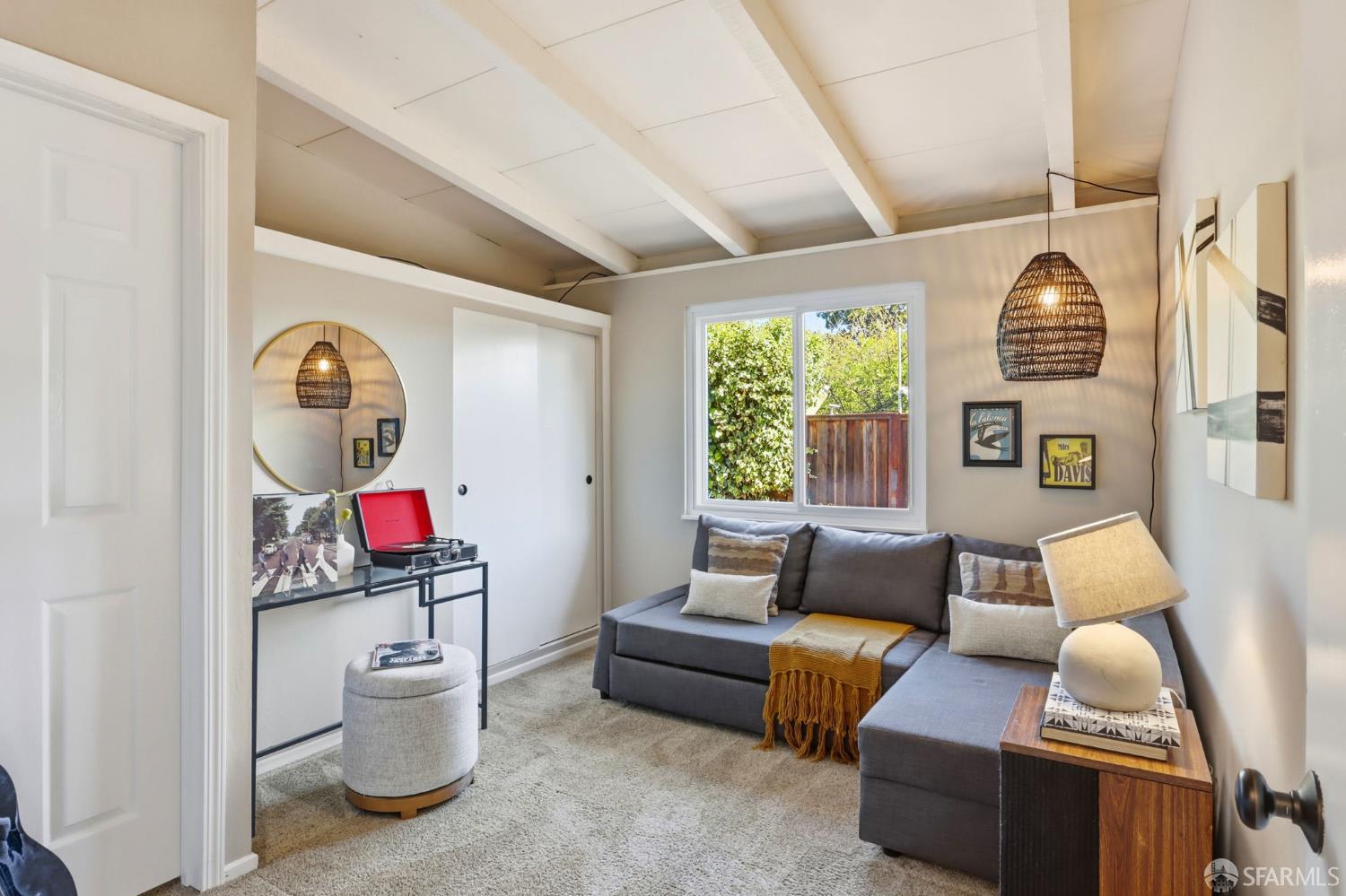 656 Pebble Drive, El Sobrante