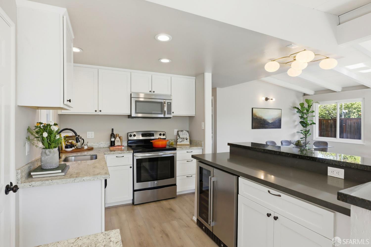 656 Pebble Drive, El Sobrante