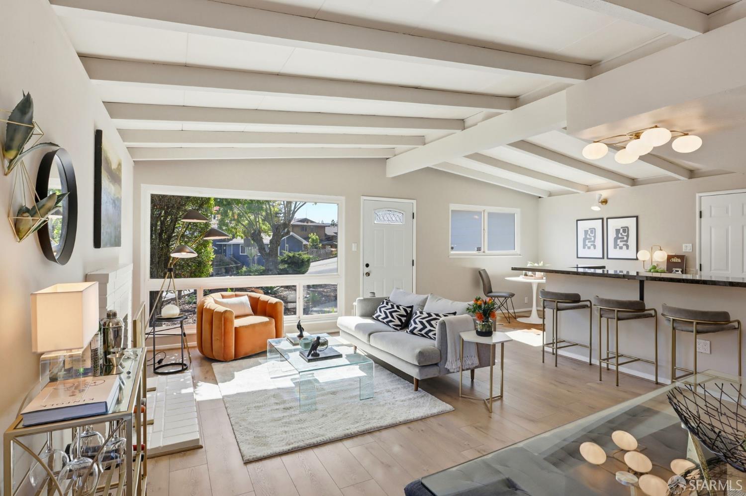 656 Pebble Drive, El Sobrante