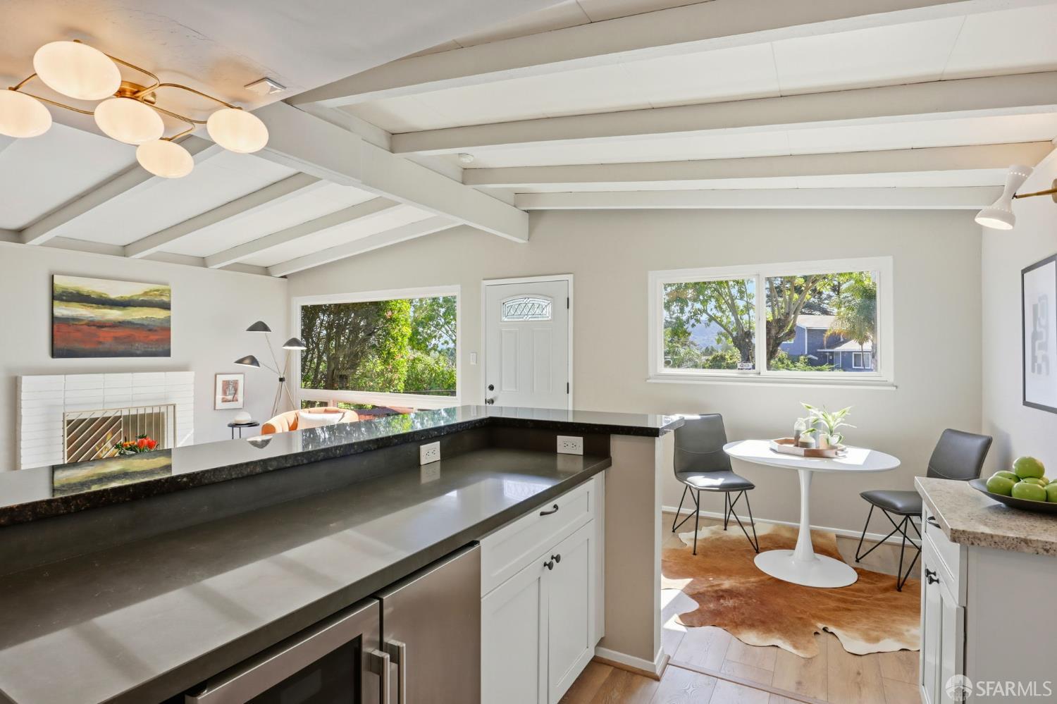 656 Pebble Drive, El Sobrante