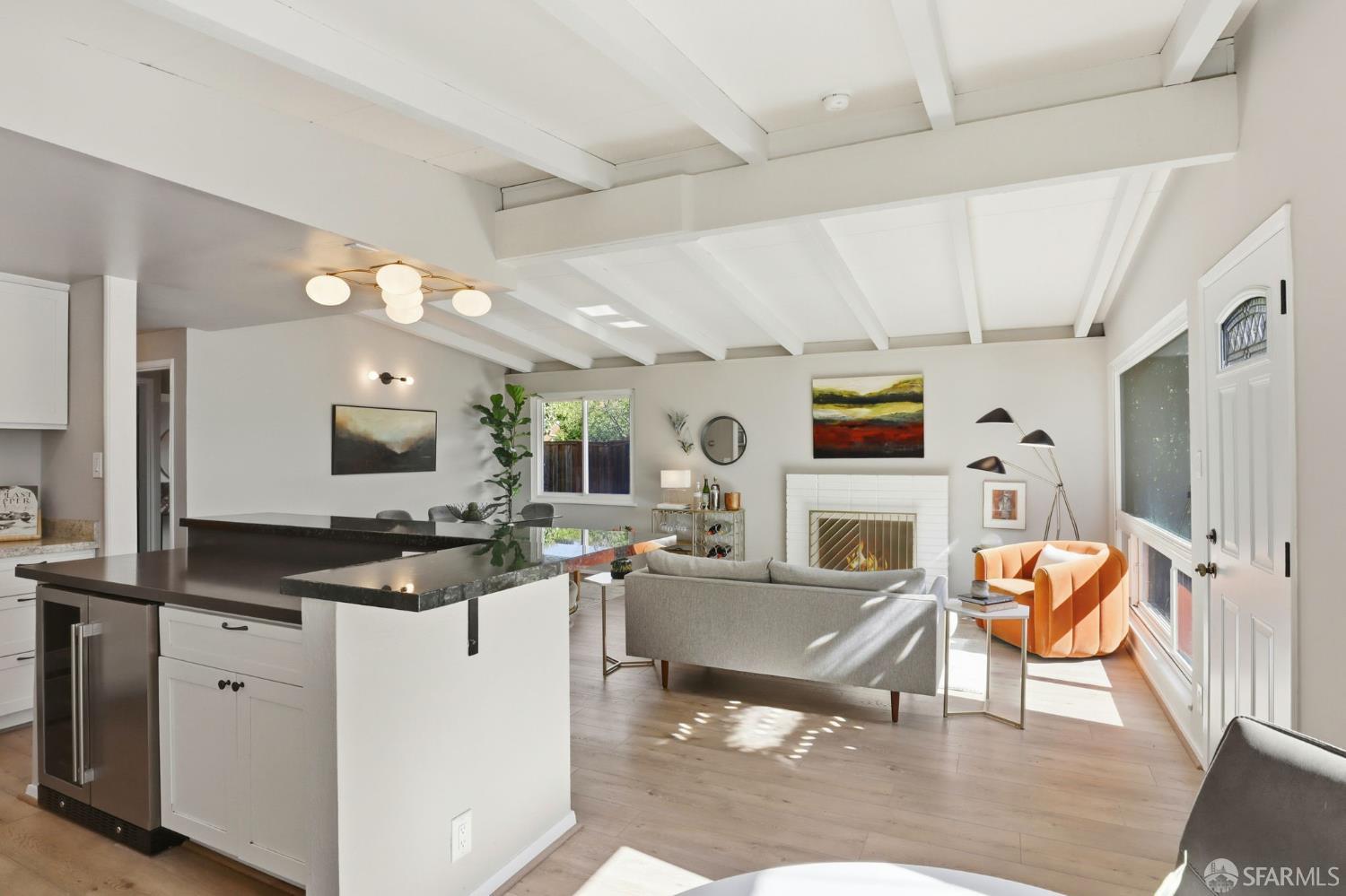 656 Pebble Drive, El Sobrante