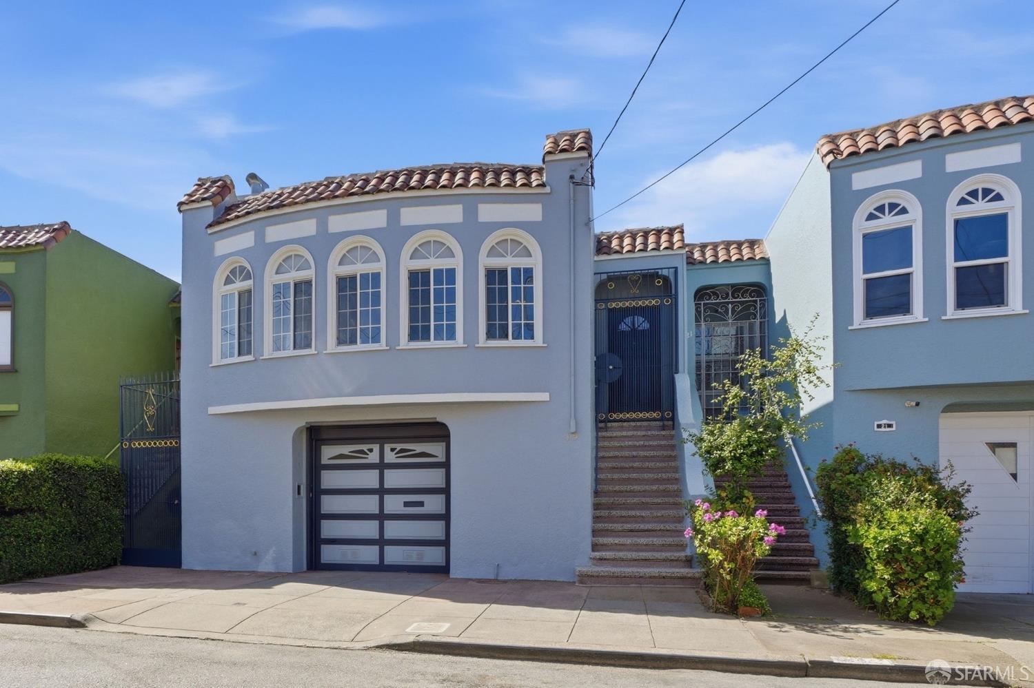 15 Balhi Court