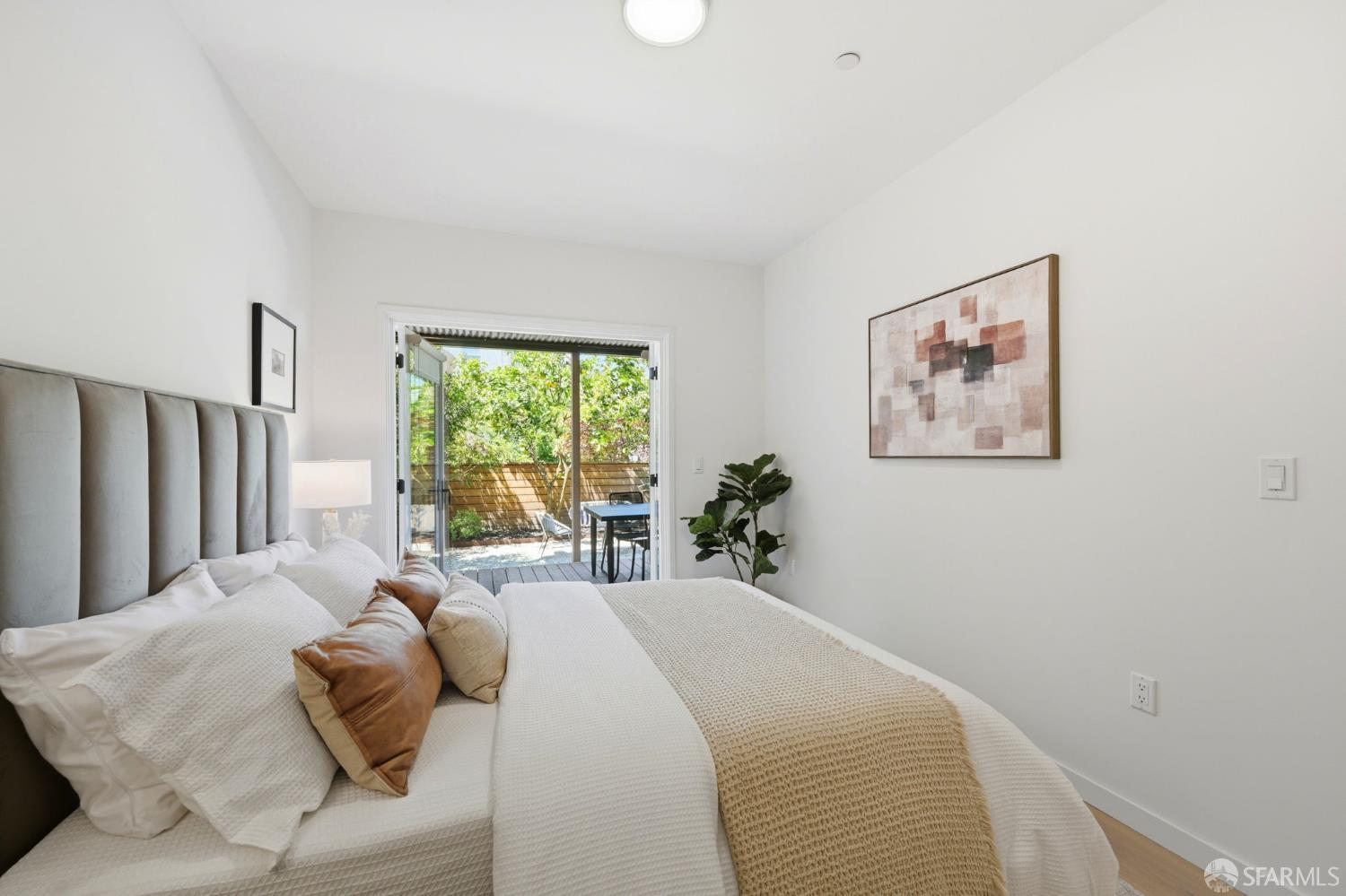 136 Parnassus Avenue # 4