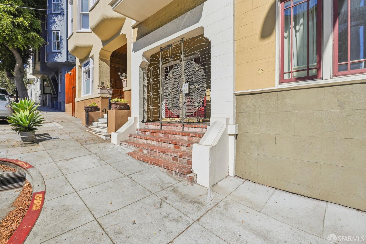 400 Oak Street # 6