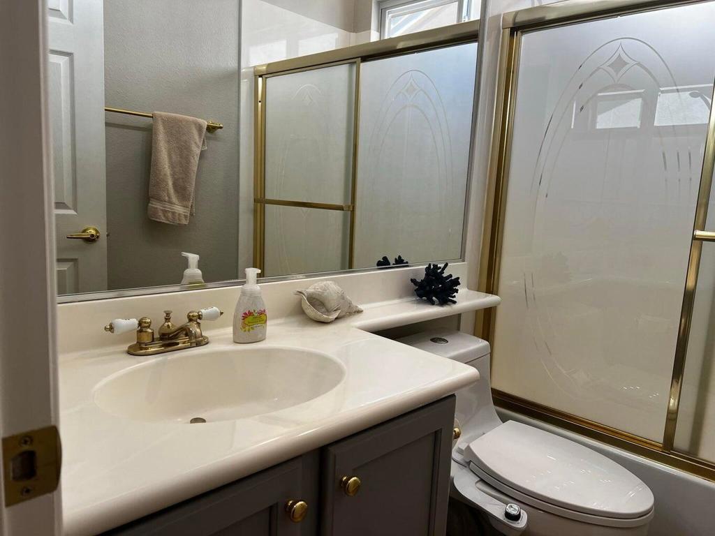 44725 Alexandria Vale