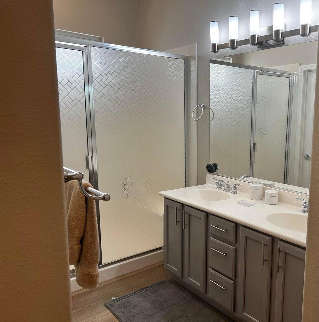 44725 Alexandria Vale