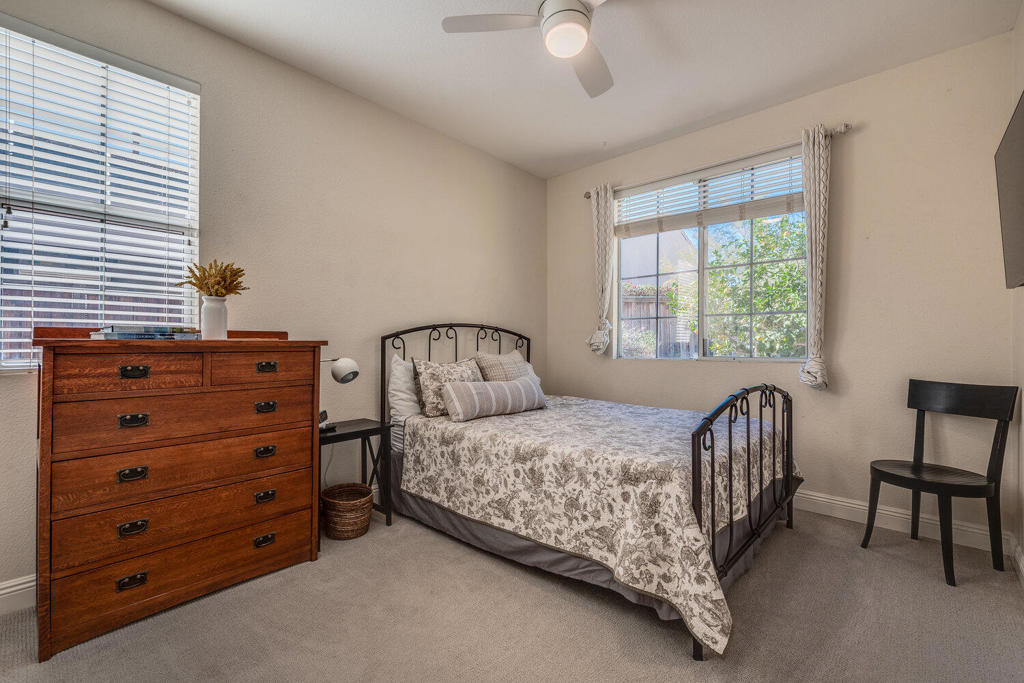 47875 Rosemary Street