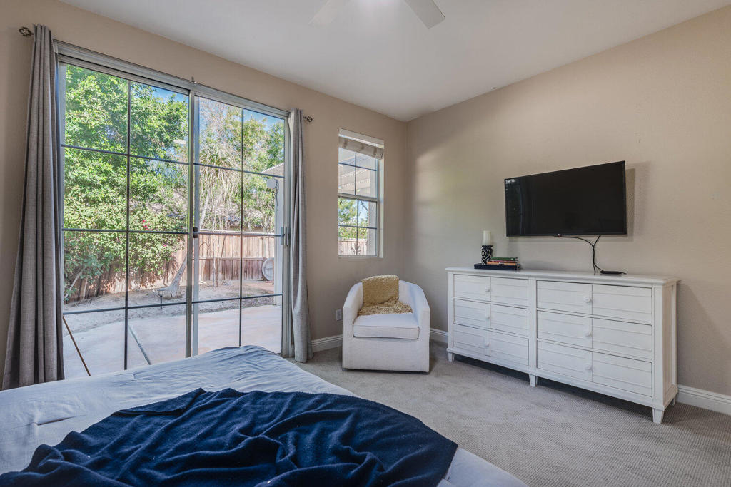 47875 Rosemary Street