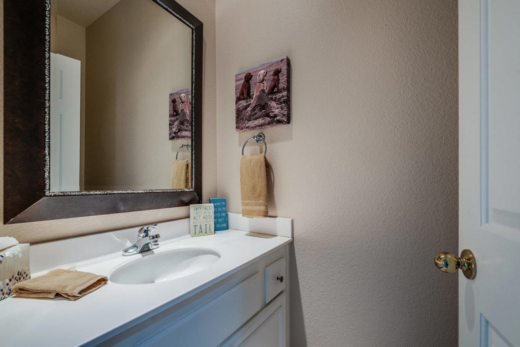 47875 Rosemary Street