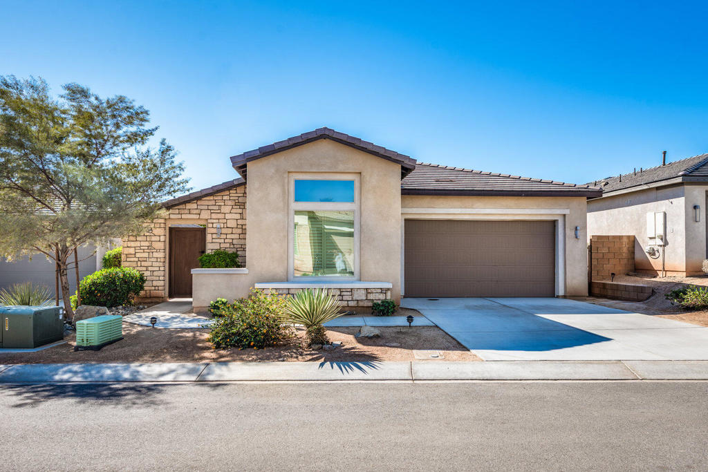 80033 Canyon Club Court