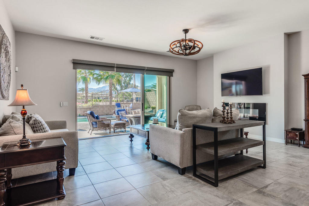 80033 Canyon Club Court
