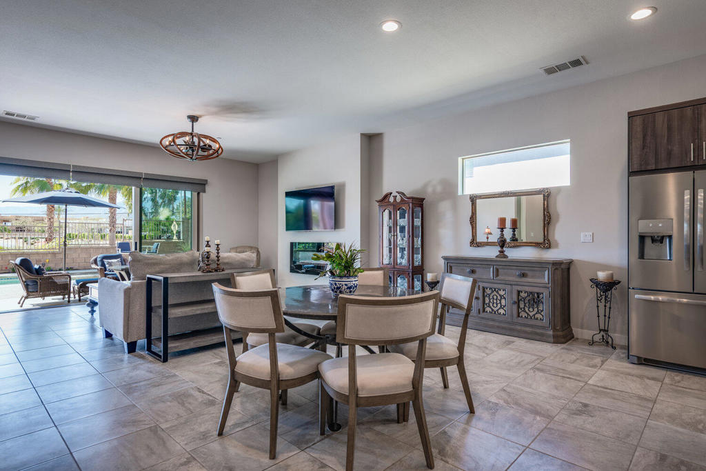 80033 Canyon Club Court