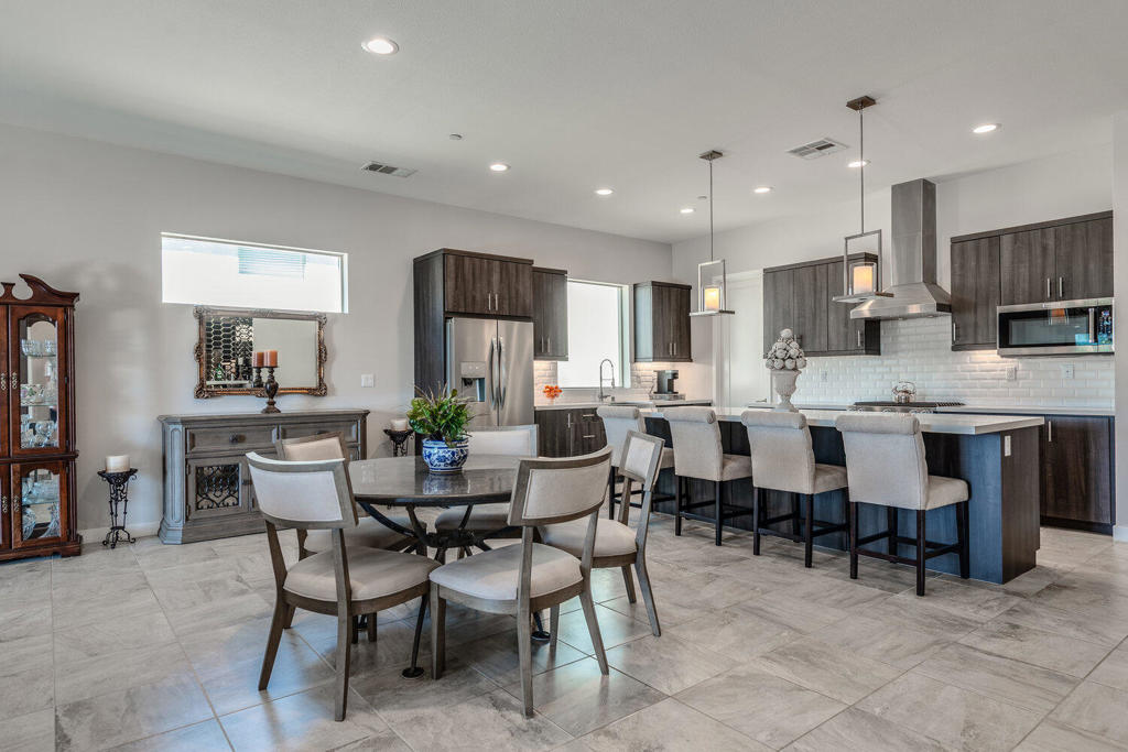 80033 Canyon Club Court