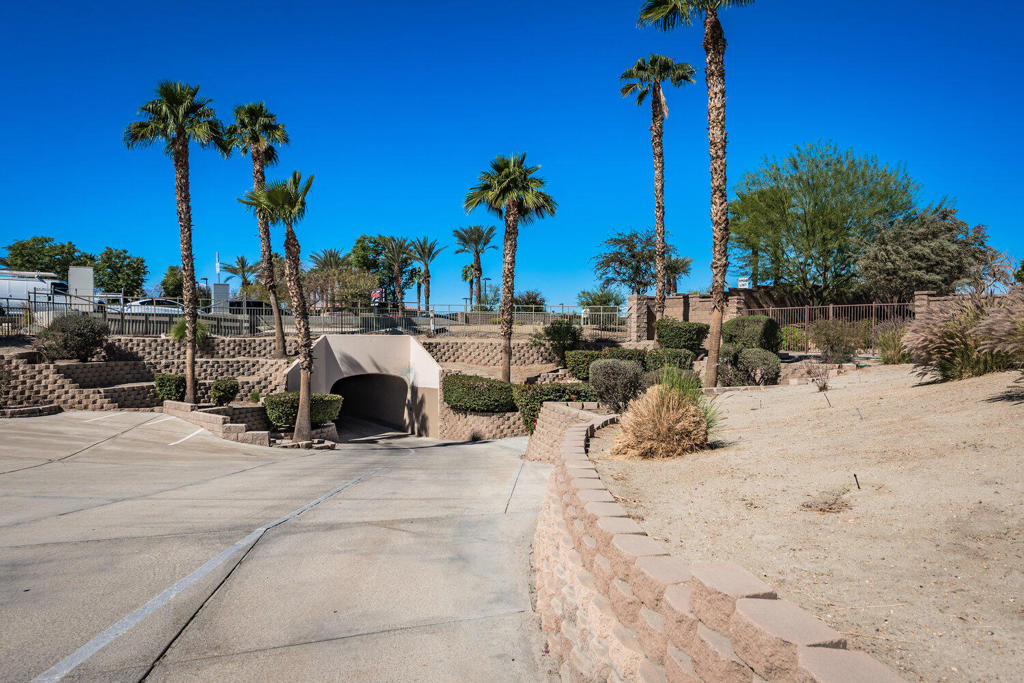 80033 Canyon Club Court