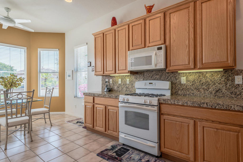80458 Glen Eagles Court