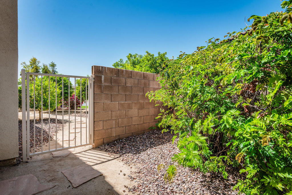 80458 Glen Eagles Court