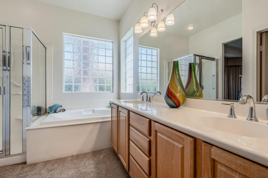 80458 Glen Eagles Court