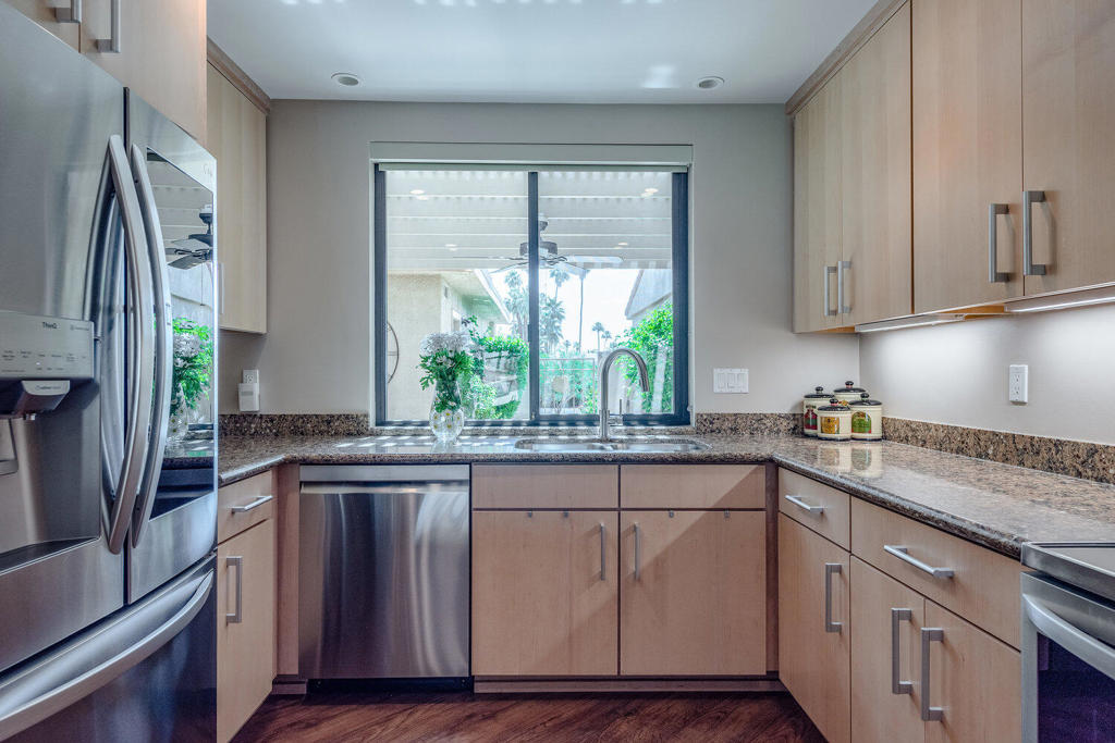 84 La Ronda Drive