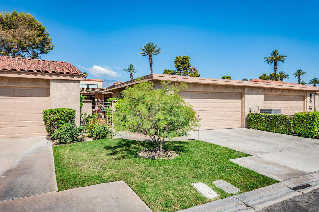84 La Ronda Drive