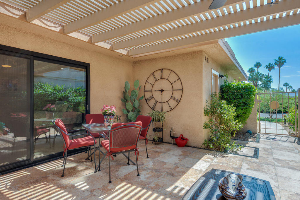 84 La Ronda Drive