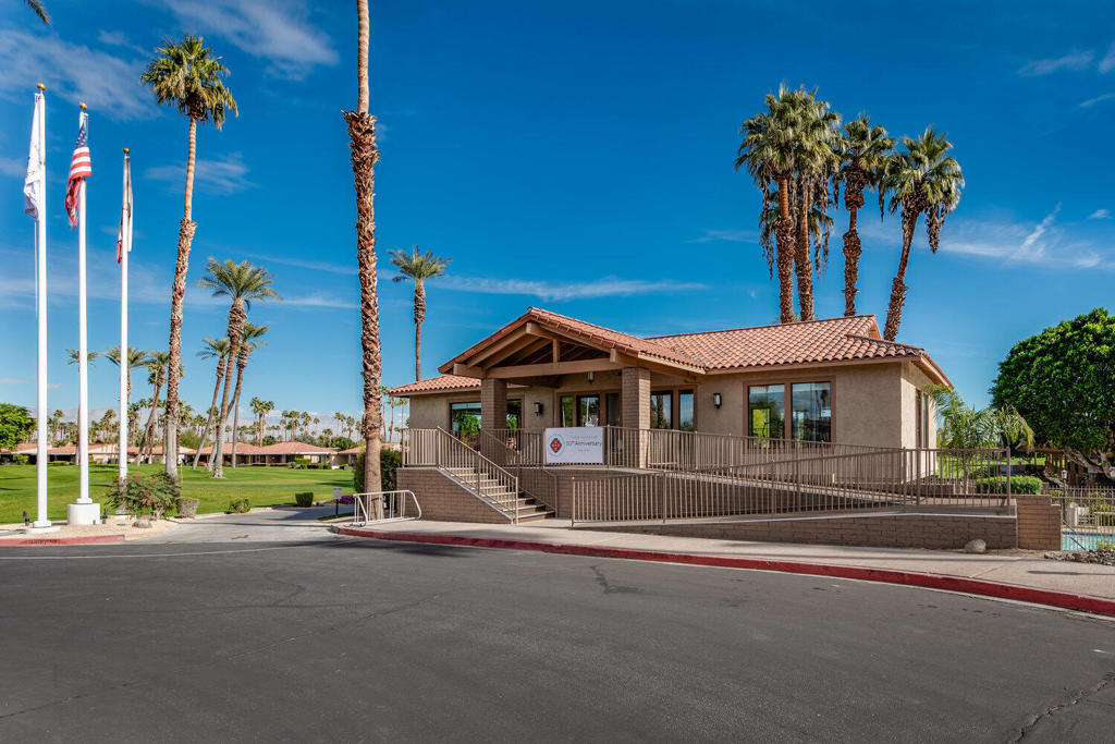 84 La Ronda Drive