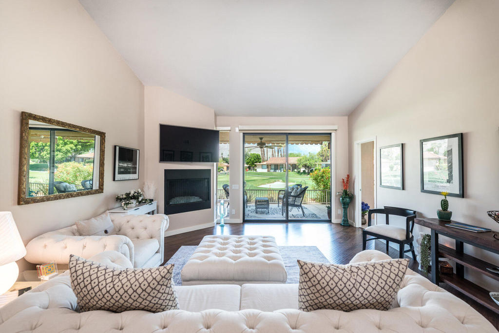 84 La Ronda Drive