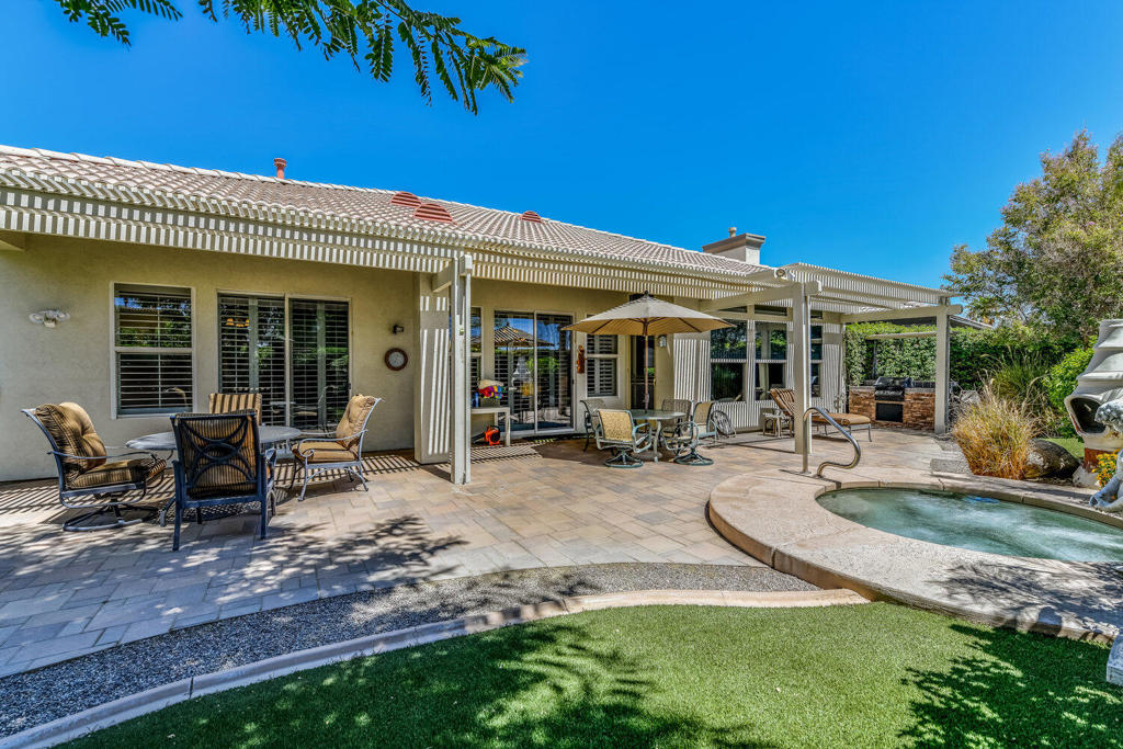 43784 Royal Saint George Drive