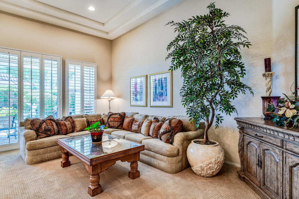 43784 Royal Saint George Drive