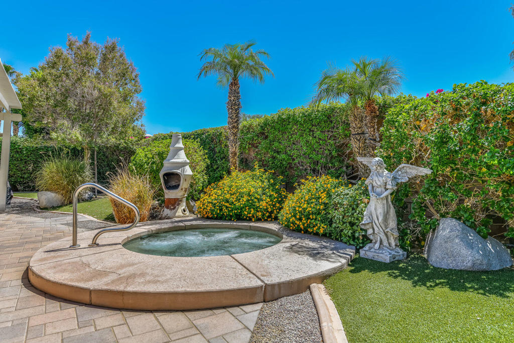 43784 Royal Saint George Drive