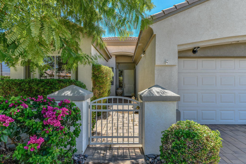 43784 Royal Saint George Drive