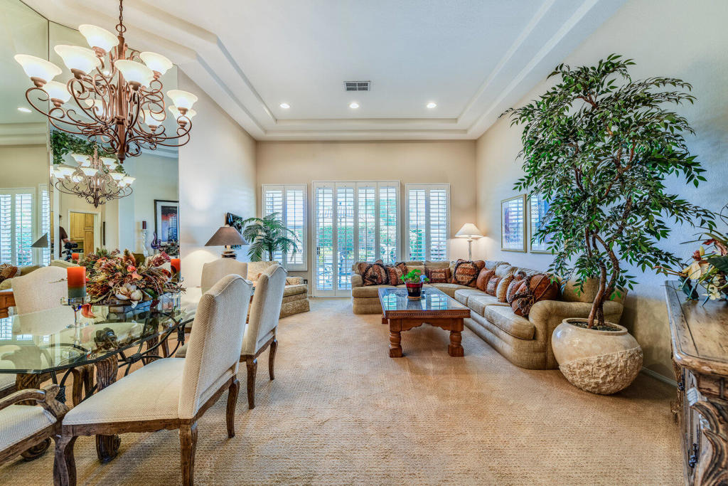 43784 Royal Saint George Drive