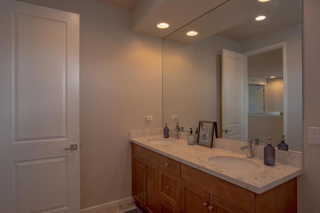 74500 Xander Court