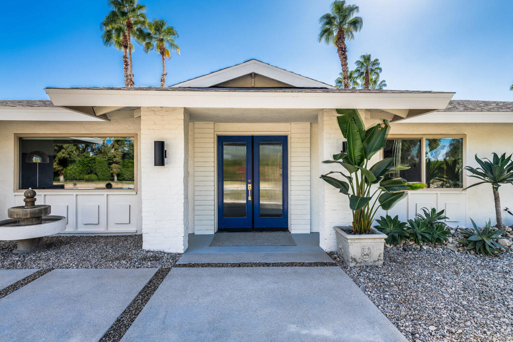 2517 E Mesquite Avenue