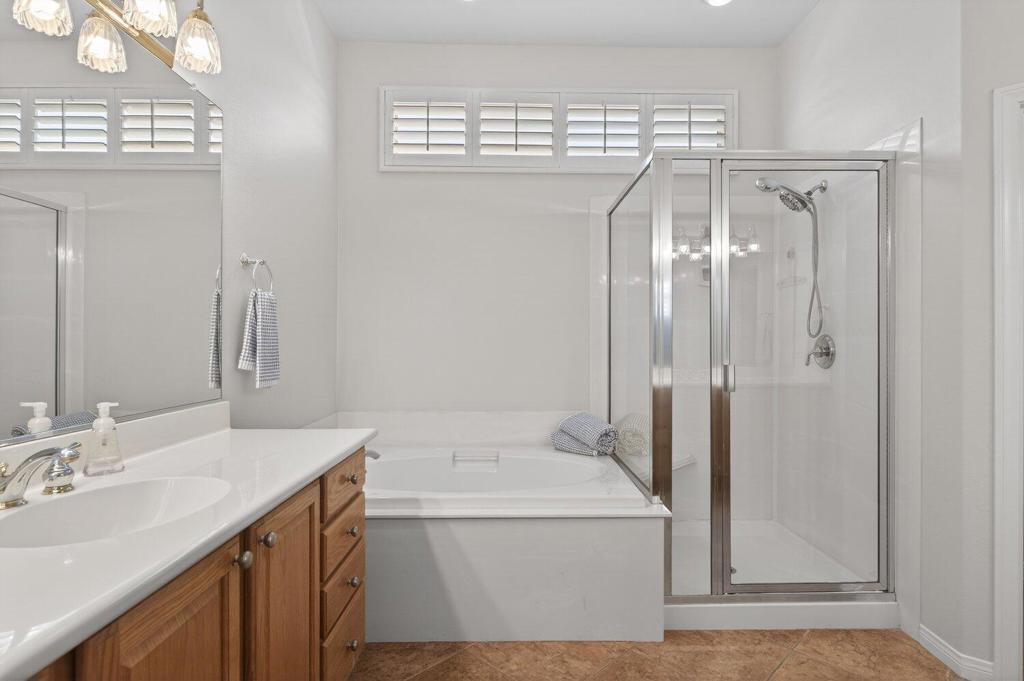 80456 Glen Eagles Court