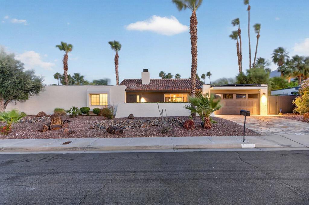 1055 E Louise Drive