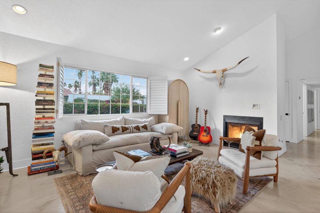 1055 E Louise Drive