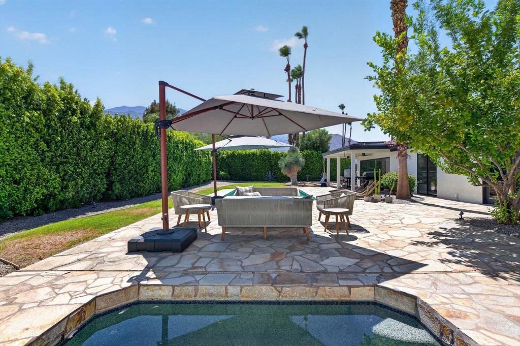 1055 E Louise Drive