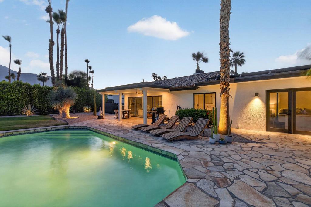 1055 E Louise Drive