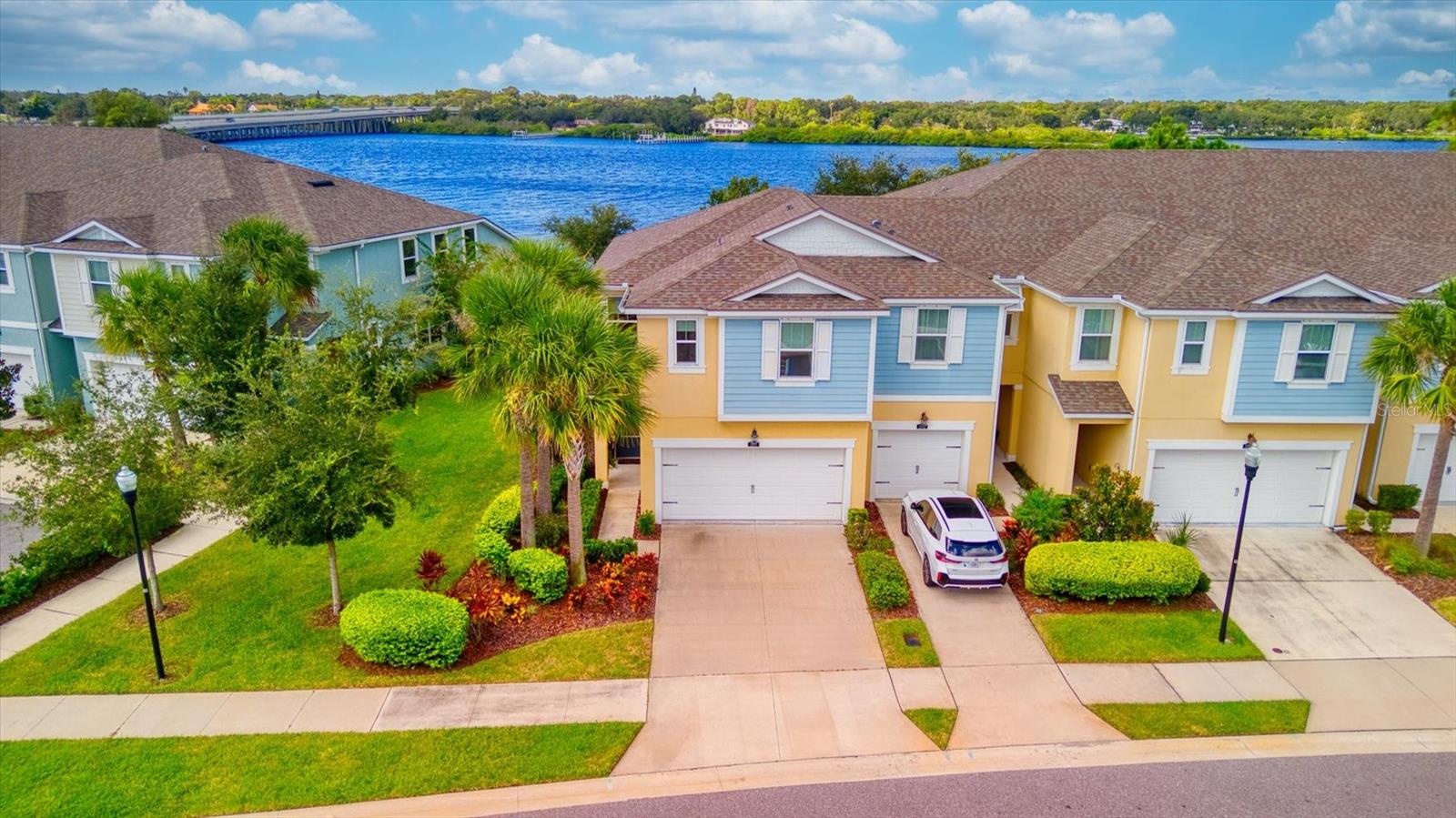2001 PALM KEY AVE