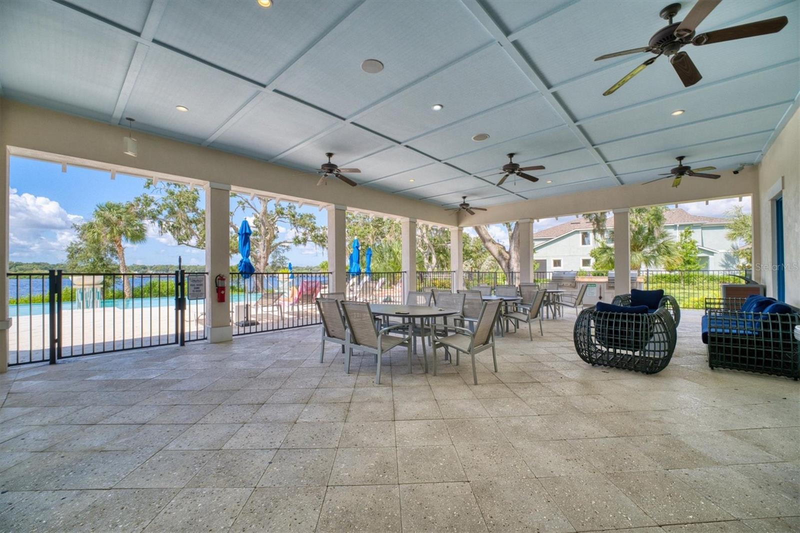 2001 PALM KEY AVE