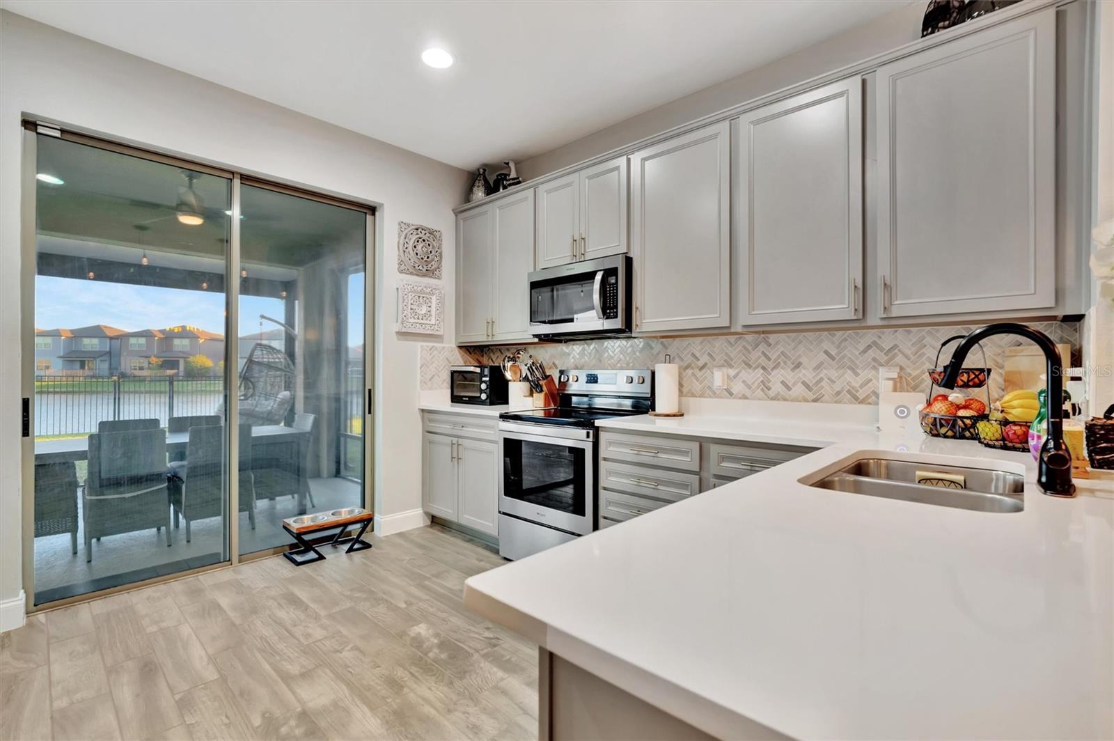 6531 KENAVA LOOP