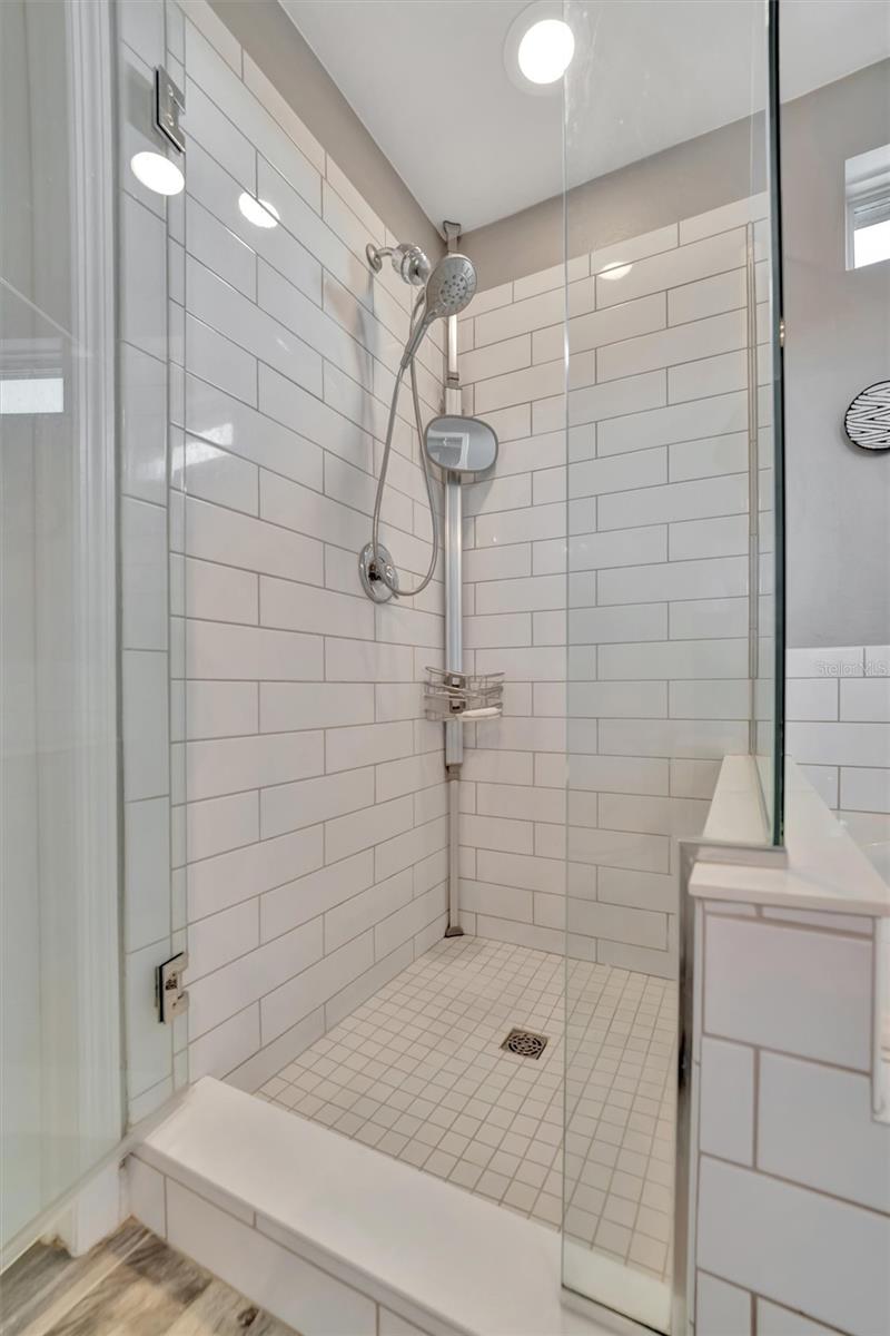 6531 KENAVA LOOP