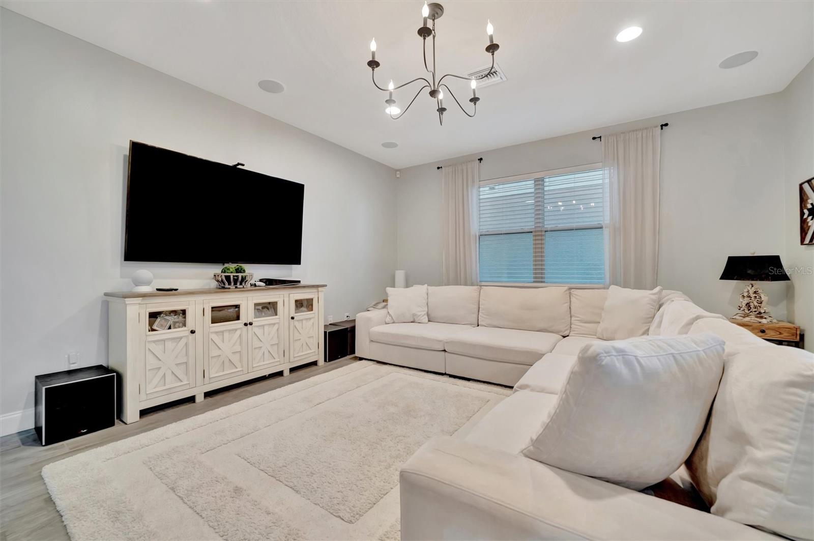 6531 KENAVA LOOP