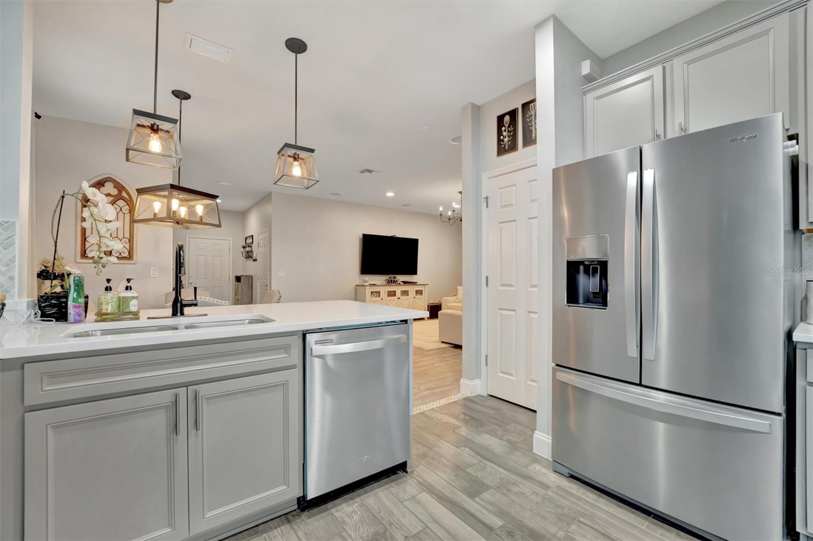 6531 KENAVA LOOP