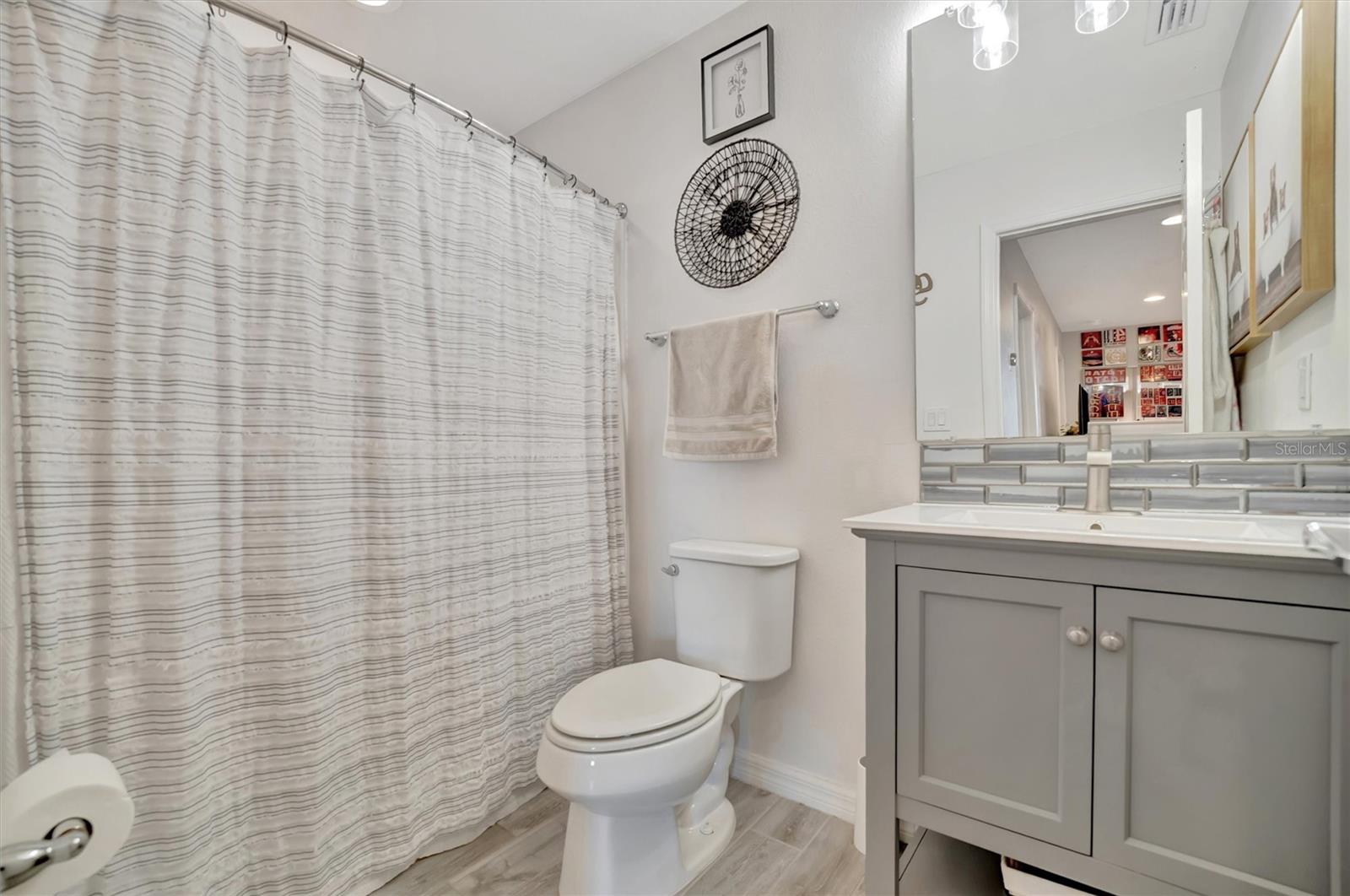 6531 KENAVA LOOP