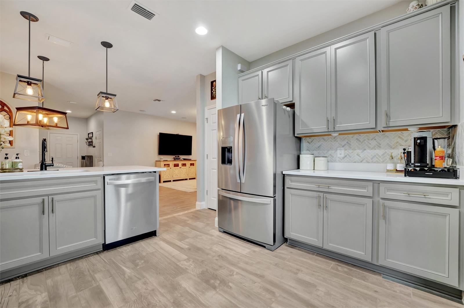 6531 KENAVA LOOP