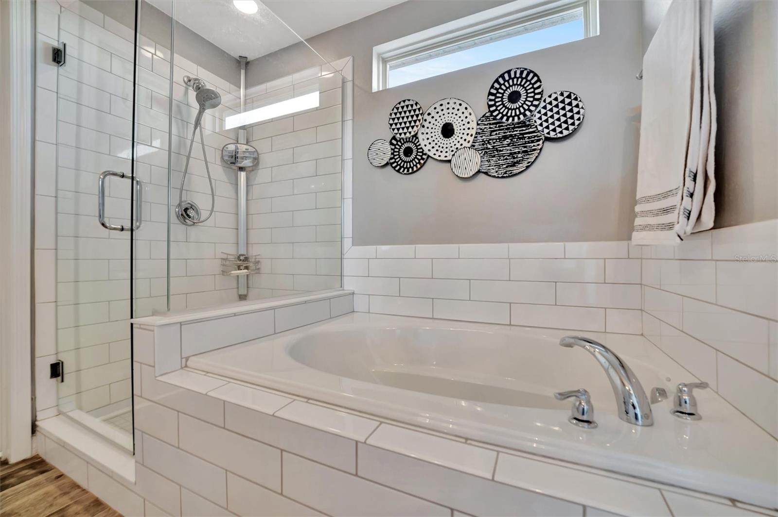 6531 KENAVA LOOP